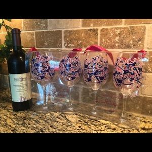2 Sets of 2 Acrylic Lilly Pulitzer Wine Glasses